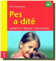 Pes a dítě společně, šťastně, harmonicky  