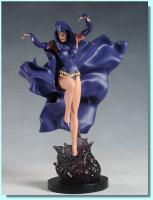 Raven Cover Girls Pin-Up Statue